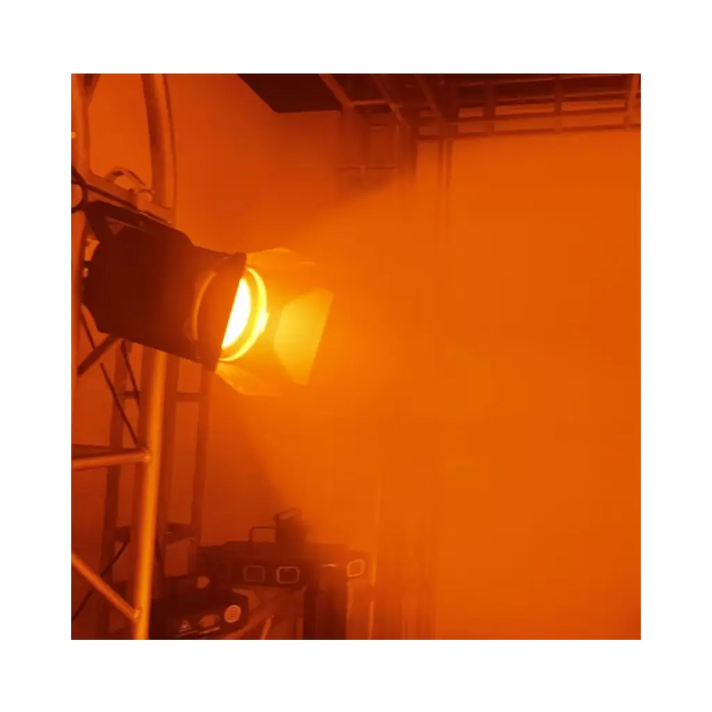PROJECTEUR LED RGBW COB - LOCATION - DAX - CLEM EVENTS.webp